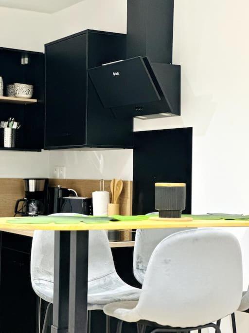 Jungle Appartement Avec Terrasse 拉昂 外观 照片