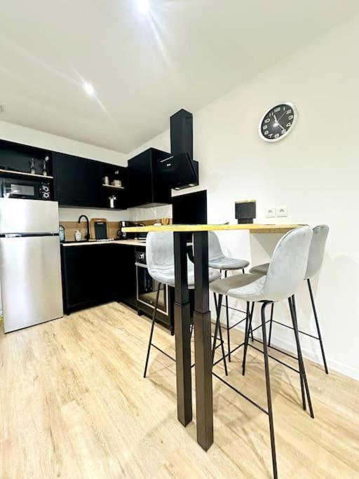 Jungle Appartement Avec Terrasse 拉昂 外观 照片